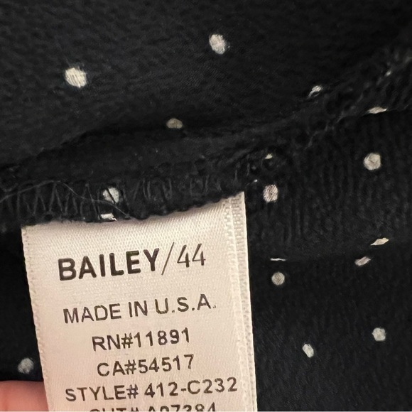Bailey 44 Womens Navy Off The Shoulder Boxy Long Tie Sleeve Blouse XS - Picture 9 of 9